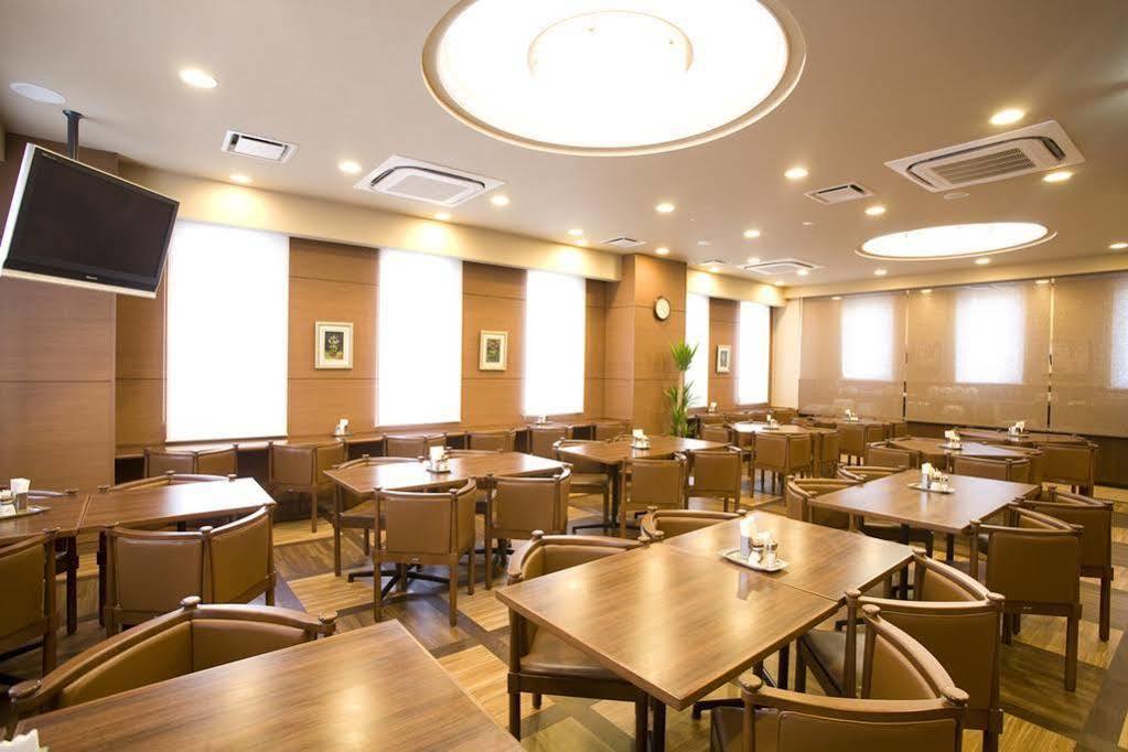 Hotel Route-Inn Omagari Ekimae Daisen  Екстер'єр фото